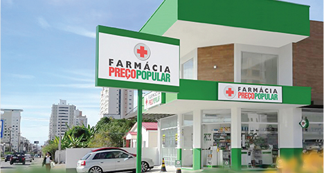 2016 • Passamos de 5000 colaboradores;  • Alcançamos o marco de 400 lojas na rede.
